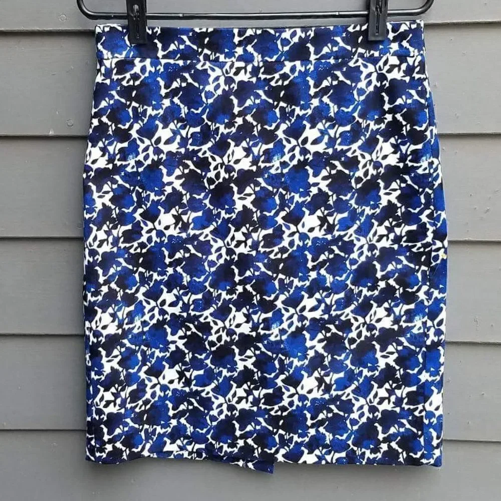J Crew Black/Blue Floral Skirt Size 2